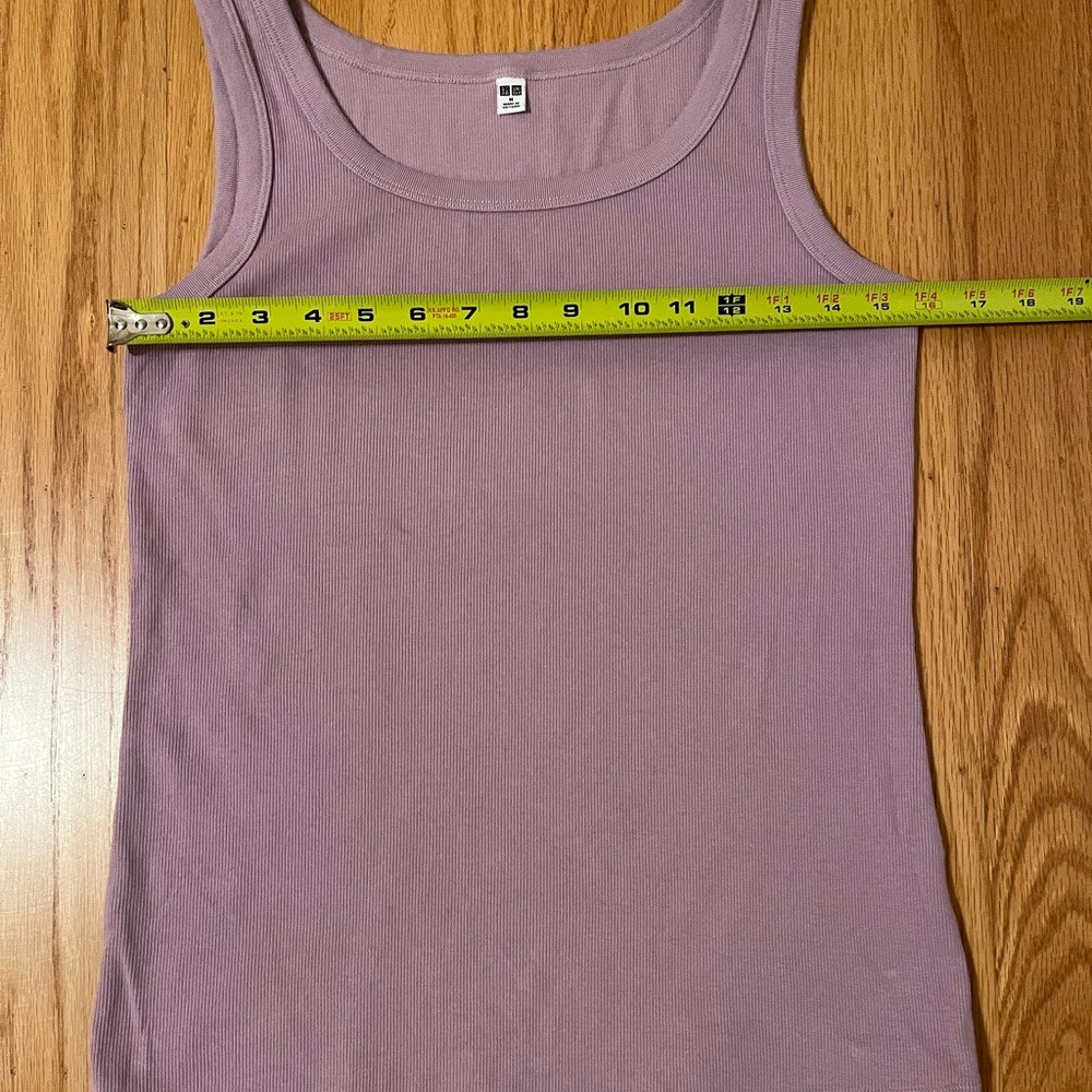 Uniqlo women’s soft ribbed lavender tank top size Medium - Picture 3 of 6